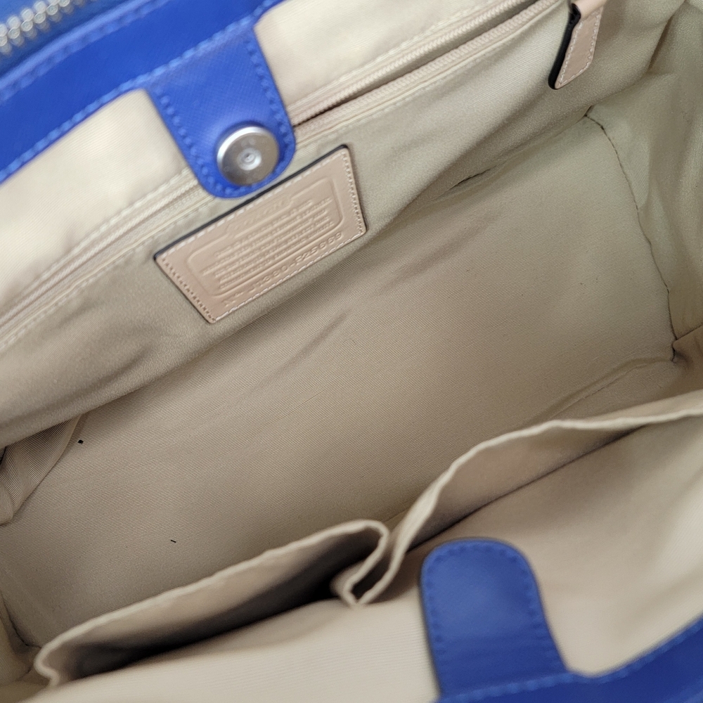 NEVER USED!! Elegant COACH Blue Leather Tote Bag - Picture 7 of 16